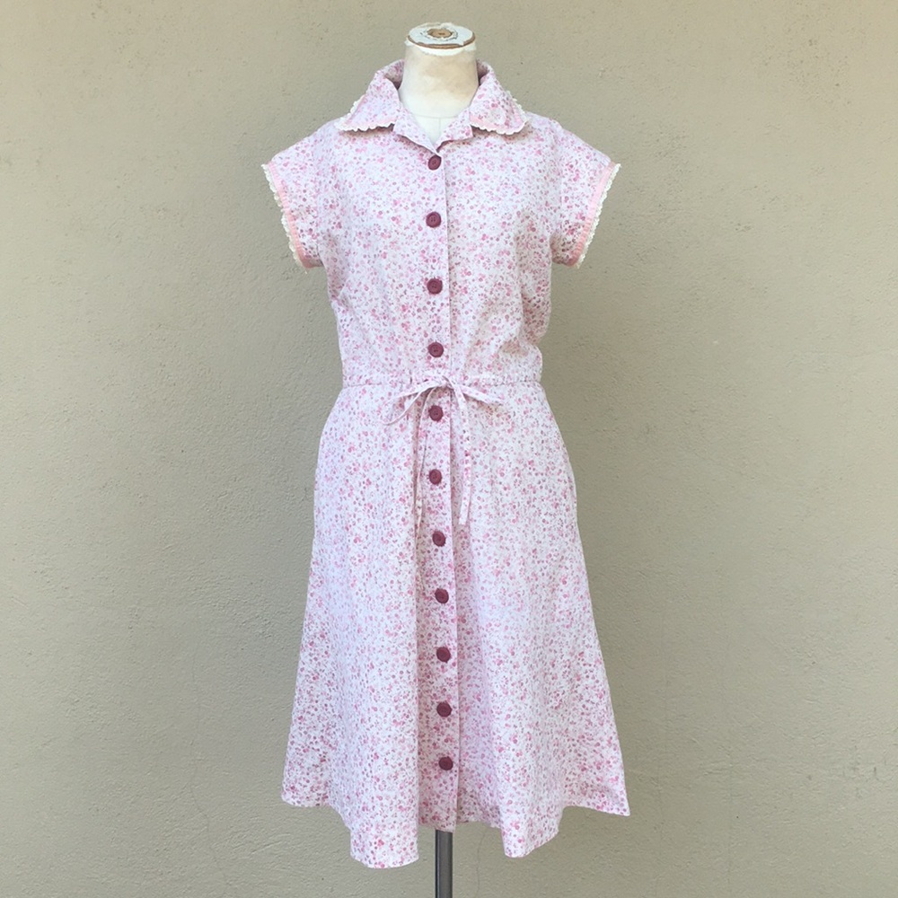 Dainty pink floral vintage dress